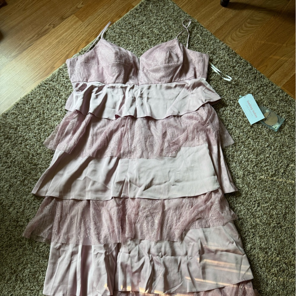 BRAND NEW LEADING LADIES DRESS 💞